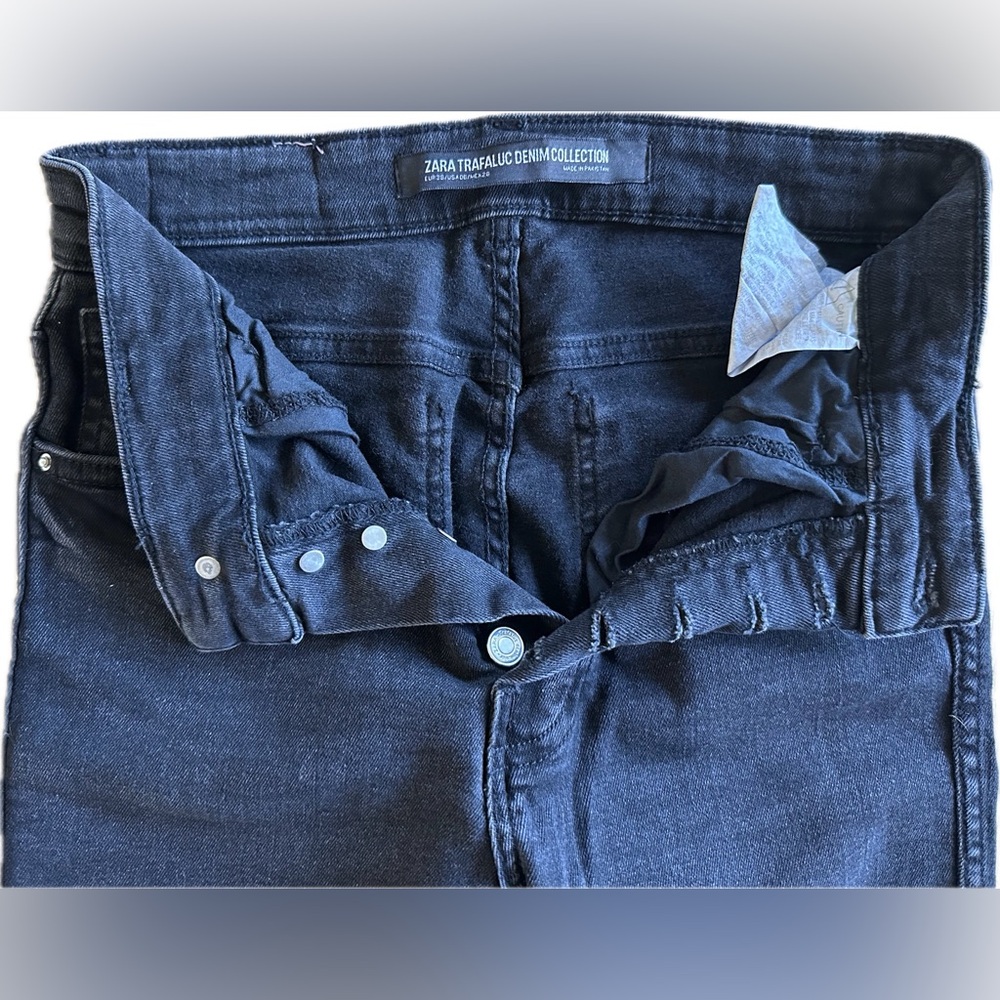 Zara Distressed Skinny Jeans - Picture 7 of 9